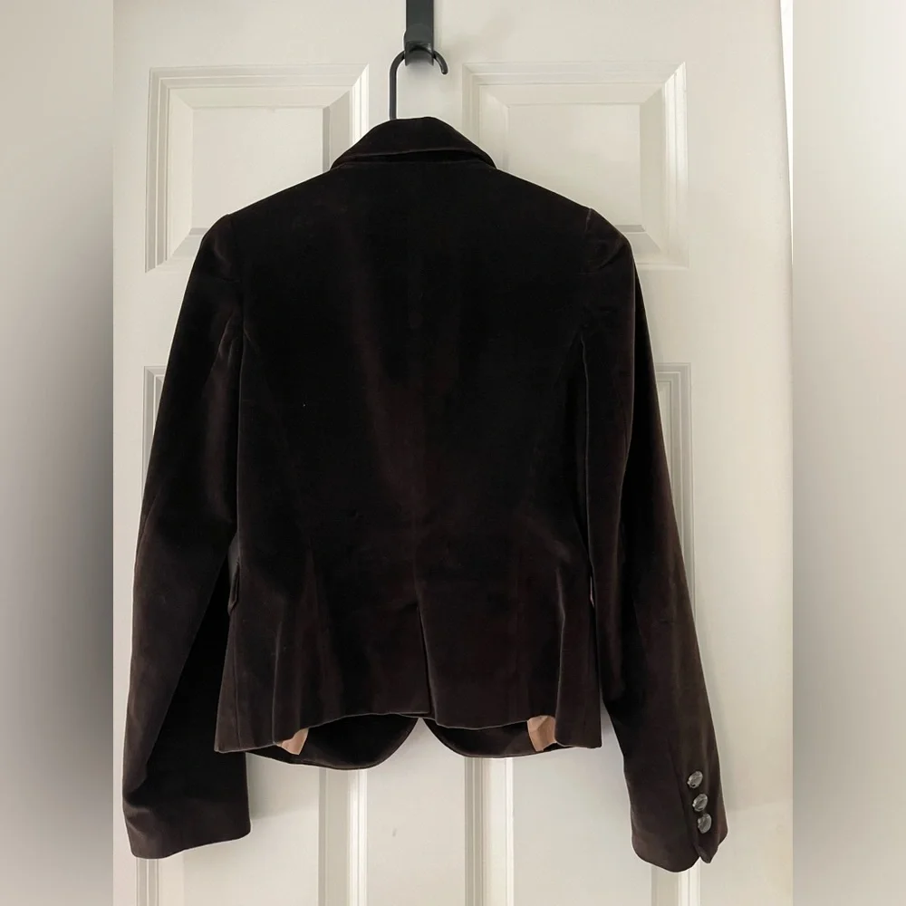 Gorgeous brown velvet blazer w/ornate buttons lined, size S by fash.ion.is.ta